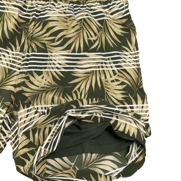 Kirkland Signature Men’s Swim Short Trunks Green Size XL NWT - Picture 4 of 9